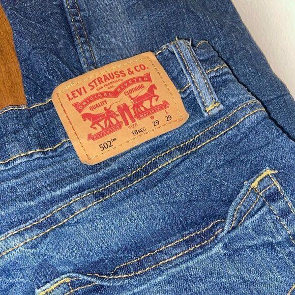 Levis 502 jeans  - Picture 5 of 5